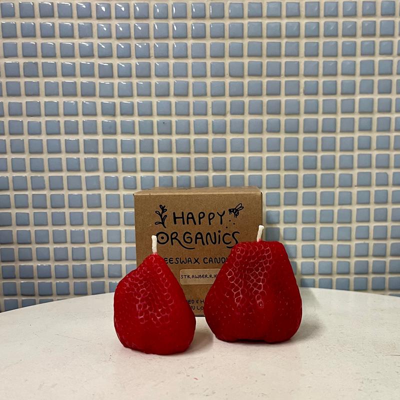 happy organics large strawberries set of 2