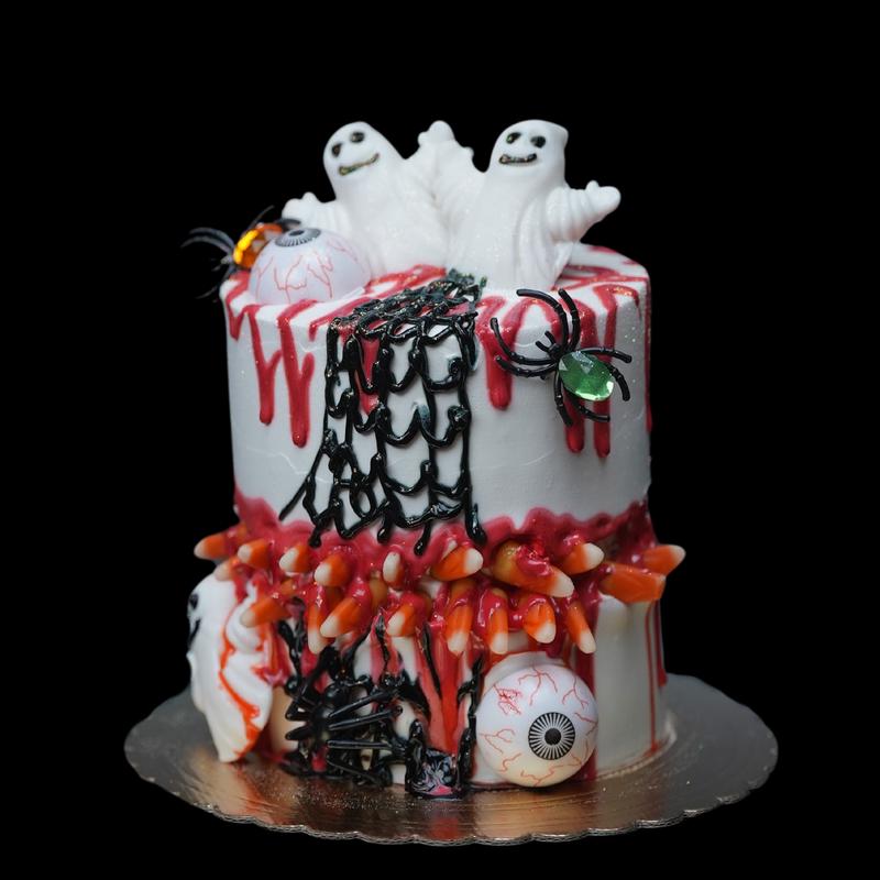 2024 Spooky Ghost Halloween Cake
